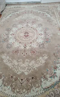 فرش ۱۲ متری کرمی سالم