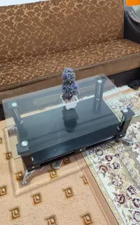 میز شیشه ای جلو مبلی