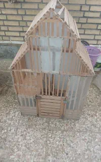 قفس چوبی