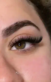 خدمات و آموزش اکستنشن مژه