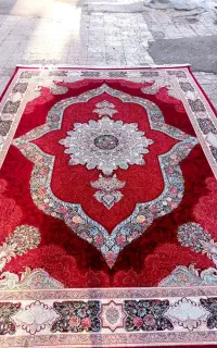 فرش در حد نو و عالی