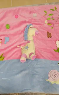 لحاف نوزادی و بالشت شیر دهی