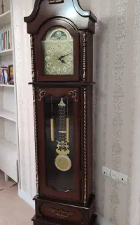 ساعت چوبی ایستاده در حد نو