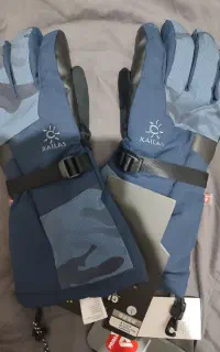 دستکش کوهنوردی و اسکی برند کایلاس