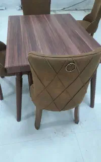 صندلی چوبی پرده و بشقاب استیل بفروش میرسد