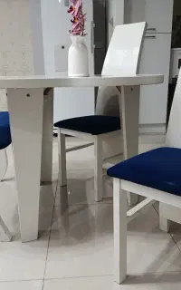 میز نهارخوری ۴نفره