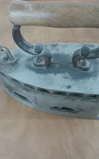 اتو ذغالی عتیقه