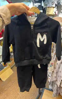 لباس بچگانه