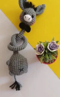 حیوانات گردن دراز قلاب بافی