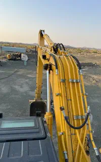 بیل مکانیکی 220