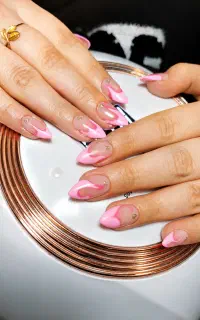کاشت ناخن