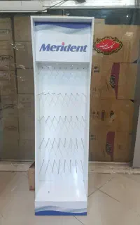 استند مناسب لوازم آرایشی