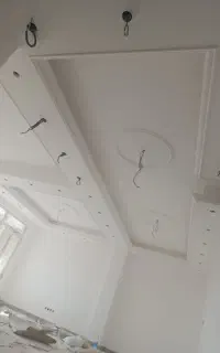 یک گچکار وردست میخوام واسه قاهان