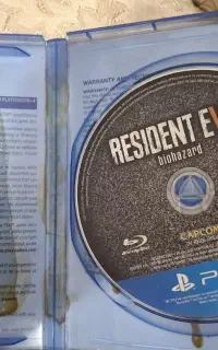 دیسک رزیدنت اویل7 برای ps4قیمتش 1میلیون و 400