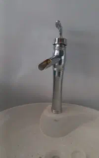 تاسیساتی  برق واب