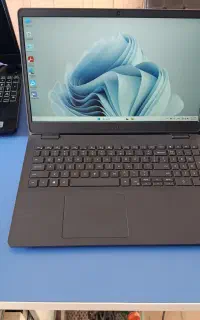 لب تاب نسل 11 با رم 8 هارد  SSD 256