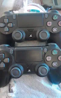 دو عدد دسته پلی استیشن ۴ ps4