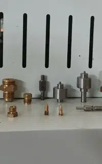 سری تراشی cnc با دقت بسیار بالا