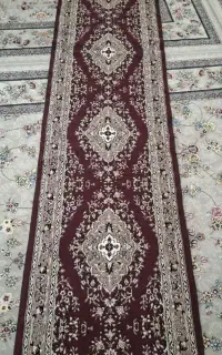 کناره فرش و دو عدد پادری درحد صفر