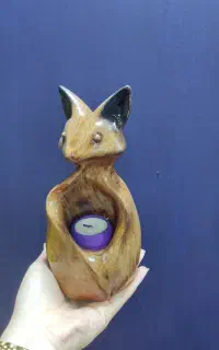 مجسمه چوبی