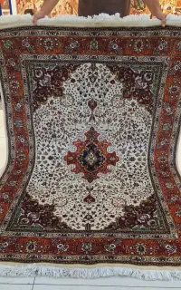 قالیچه دستباف آذرشهر
