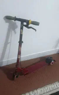 اسکوتر تاشو قیمت ۱۳۰۰۰۰۰ تومان