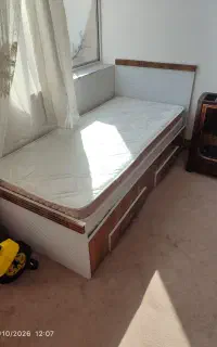 تخت و تشک نوجوان
