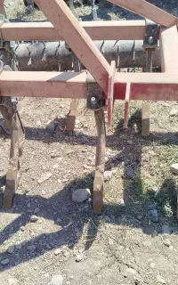 چیزل نه شاخ تراکتور