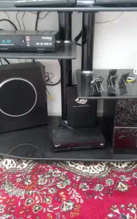 میز شیشه ای تلوزیون برای باغ سالم