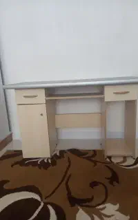 میز کامپیوتر