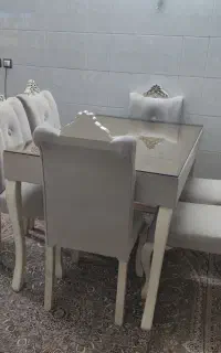 میز ناهارخوری شش نفره