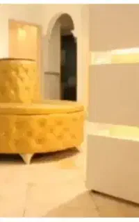 کانتور منشی و مبل گرد سالنی