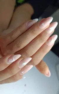 ناخن کار حرفه ای  جهت اجاره لاین زیبایی  امیر کبیر