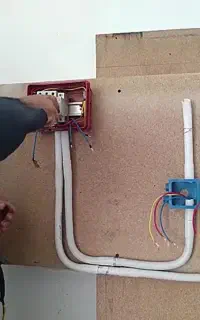 سیم کشی و برق کاری رضا با ‌کیفیت عالی و ارزان