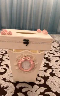 جادستمال کاغذی و سطل زباله