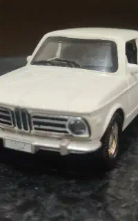 ماکت ماشین فلزی BMW 2002