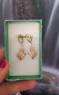 گوشواره مصنوعی