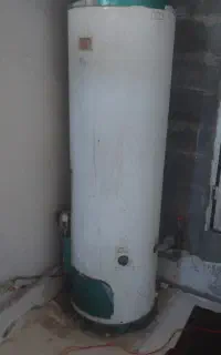 آبگرمکن ایستاده سالم