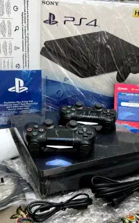 ps4 اسلیم 500 گیگ/دو دسته/کپی خور/فول بازی+کیف حمل