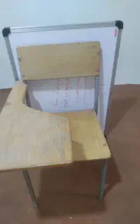 صندلی دانش اموز باوایتبرد