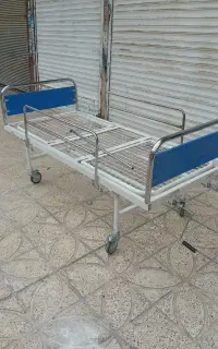 تخت بیمارستانی سه شکن