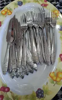تعدادی ظرف
