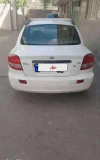 خودرو ریو مدل۸۷