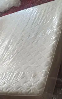 تشک رویا ۲۰۰ در ۱۸۰ کارکرده و کاملا سالم