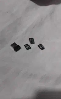 سه تا رم ویک دانه فلش همه باهم ۶۰۰ تومان