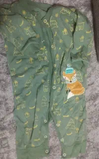 لباس بچگانه