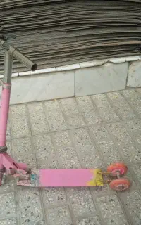 اسکوتر فلزی