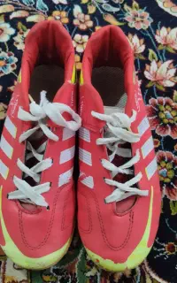 کفش فوتبال مخصوص سالن