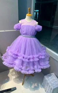 بسته بندی پوشاک ۲۰میلیون پایه حقوق