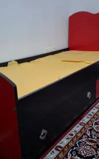 تخت تک نفره قرمز مشکی کشو دار